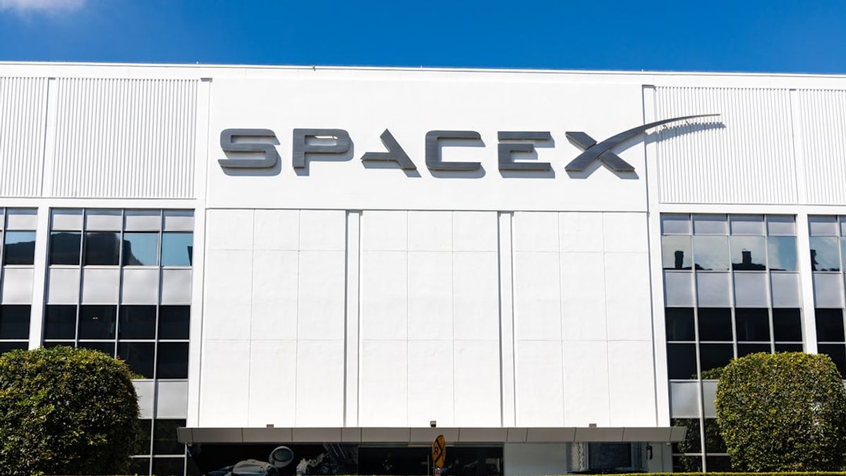 Dependency Hell: Why Elon Musk is the Ultimate Risk Factor in the SpaceX IPO