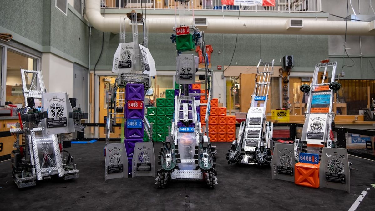 Isaac 0: A $7,999 Robot Folds Your Laundry (Mostly) – What Does This Mean for Innovation?