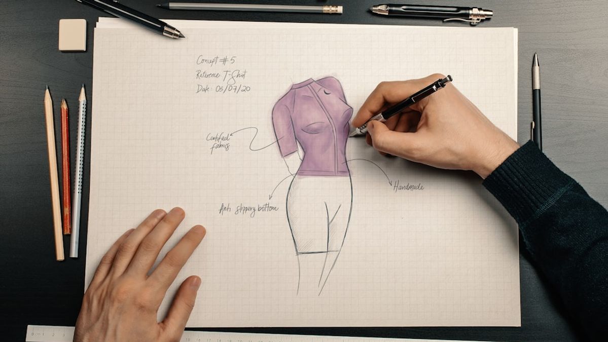 Beyond the Bag: How Wearable Tech Straps Signal a Future of Seamless AI & Decentralized Interaction