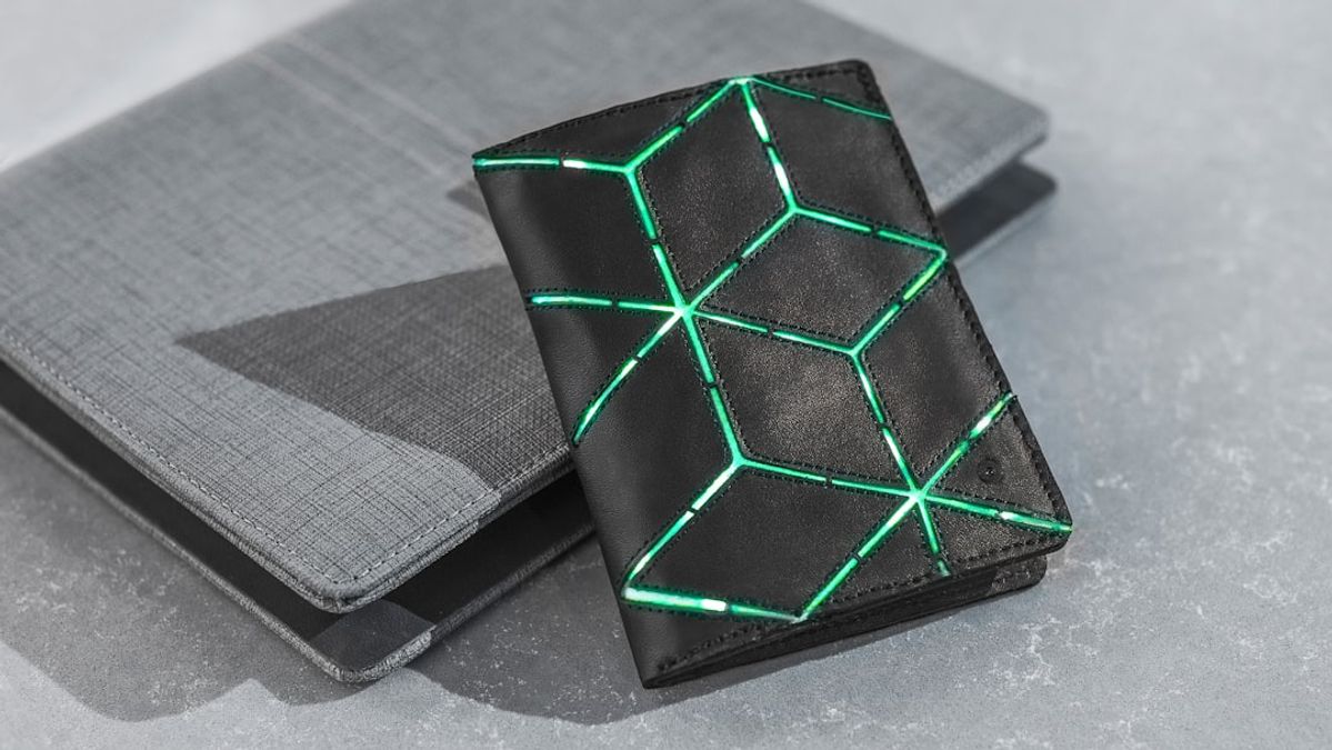 The Razr Fold: Motorola's Flagship Bet on Next-Gen Mobile Innovation