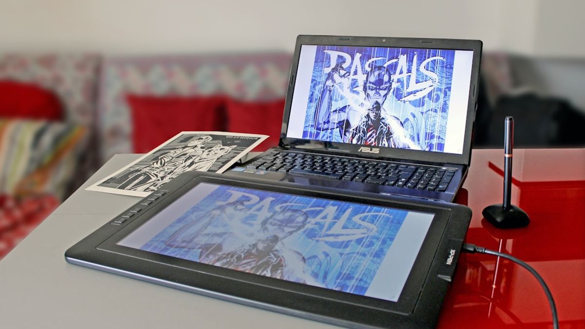 E-Reader Evolution: Decoding the Tech for Founders, Builders, and Engineers