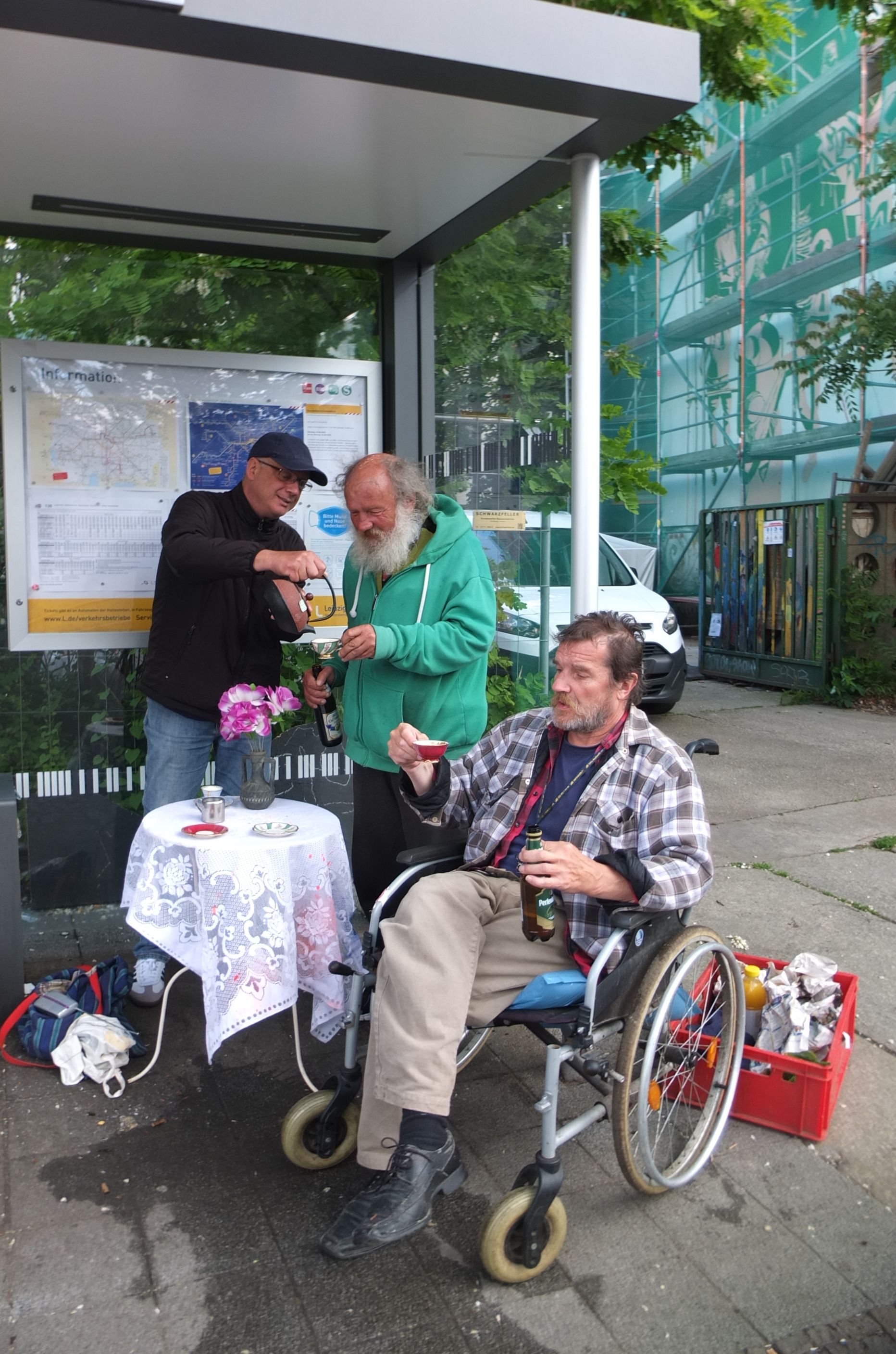 Die 3 vor der Tankstelle – Behind the Scenes Foto 2