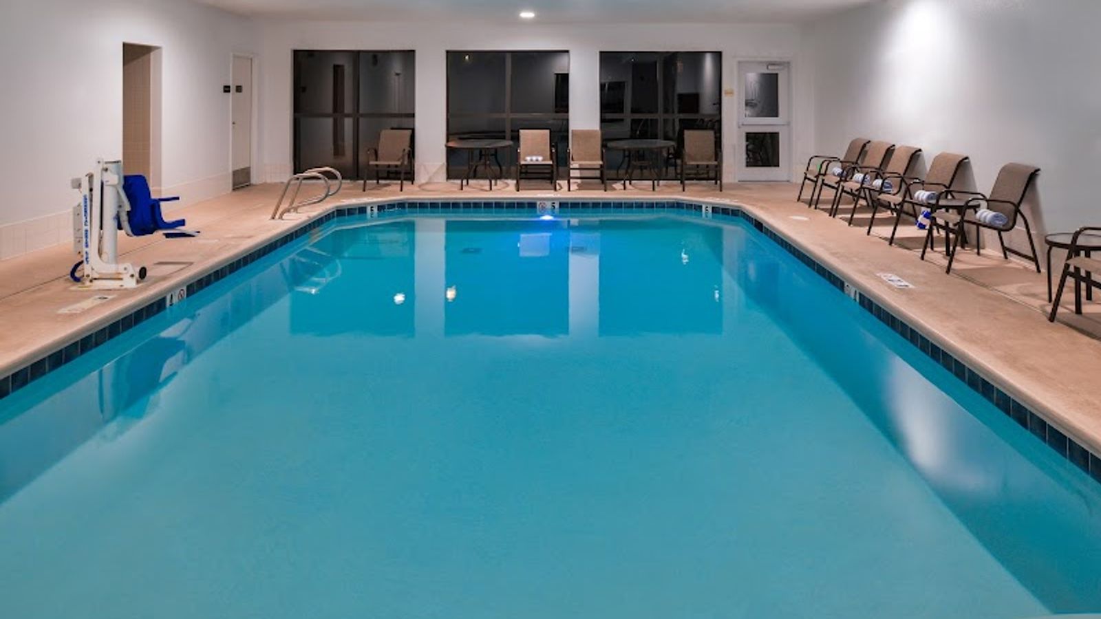 Photo of Hampton Inn Eugene - Indoor Pool