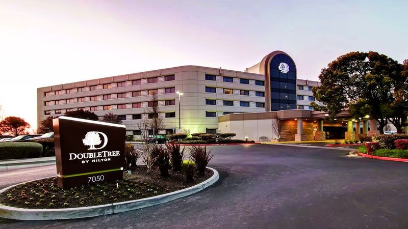 DoubleTree by Hilton Hotel Pleasanton at the Club