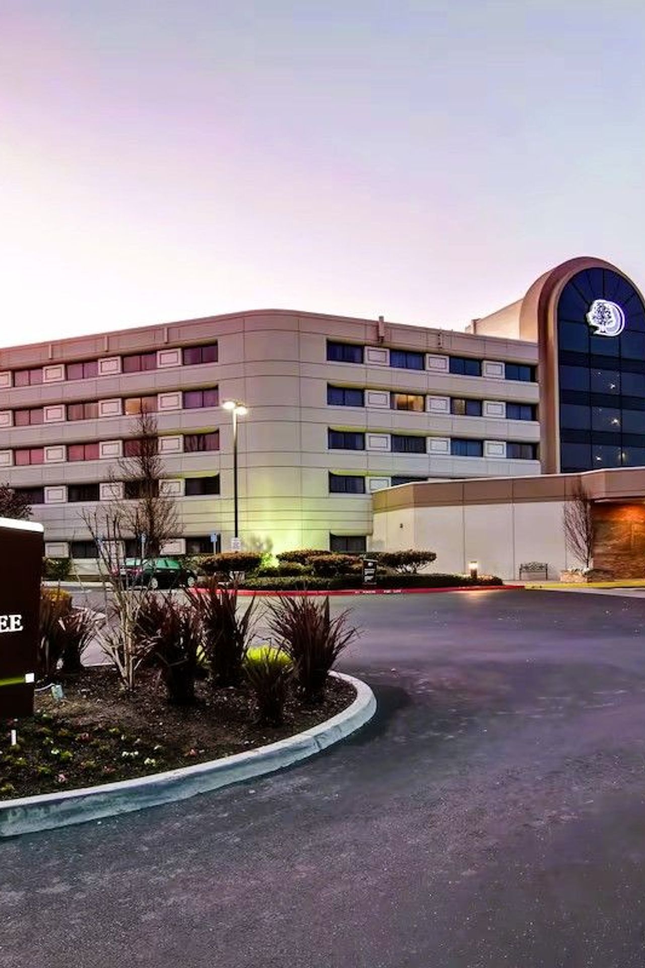 DoubleTree by Hilton Hotel Pleasanton at the Club