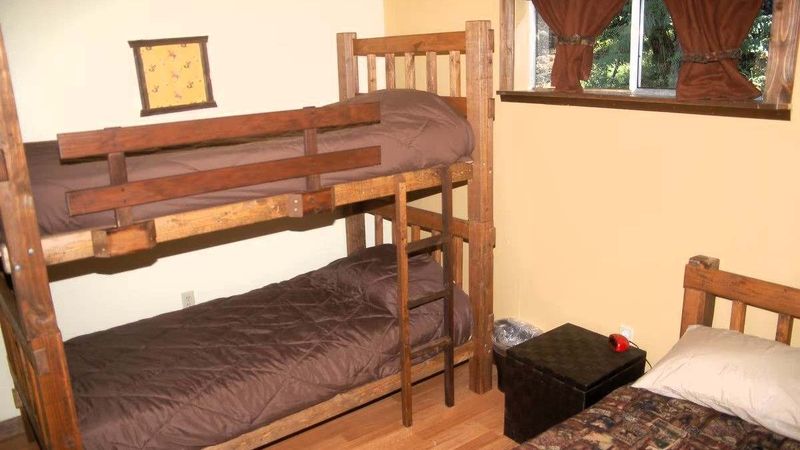 Thousand Trails Chehalis - Cabin Bedroom