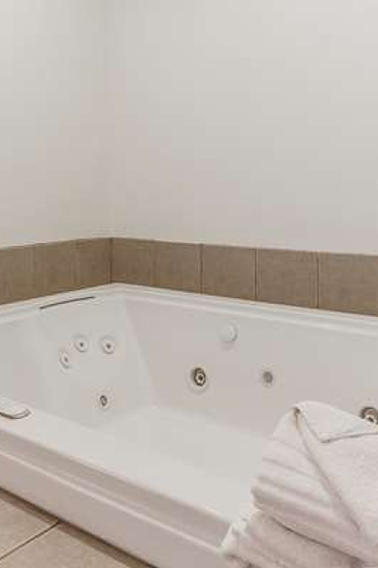 Photo of Comfort Inn Santa Cruz North - Private 2-person hot tubs