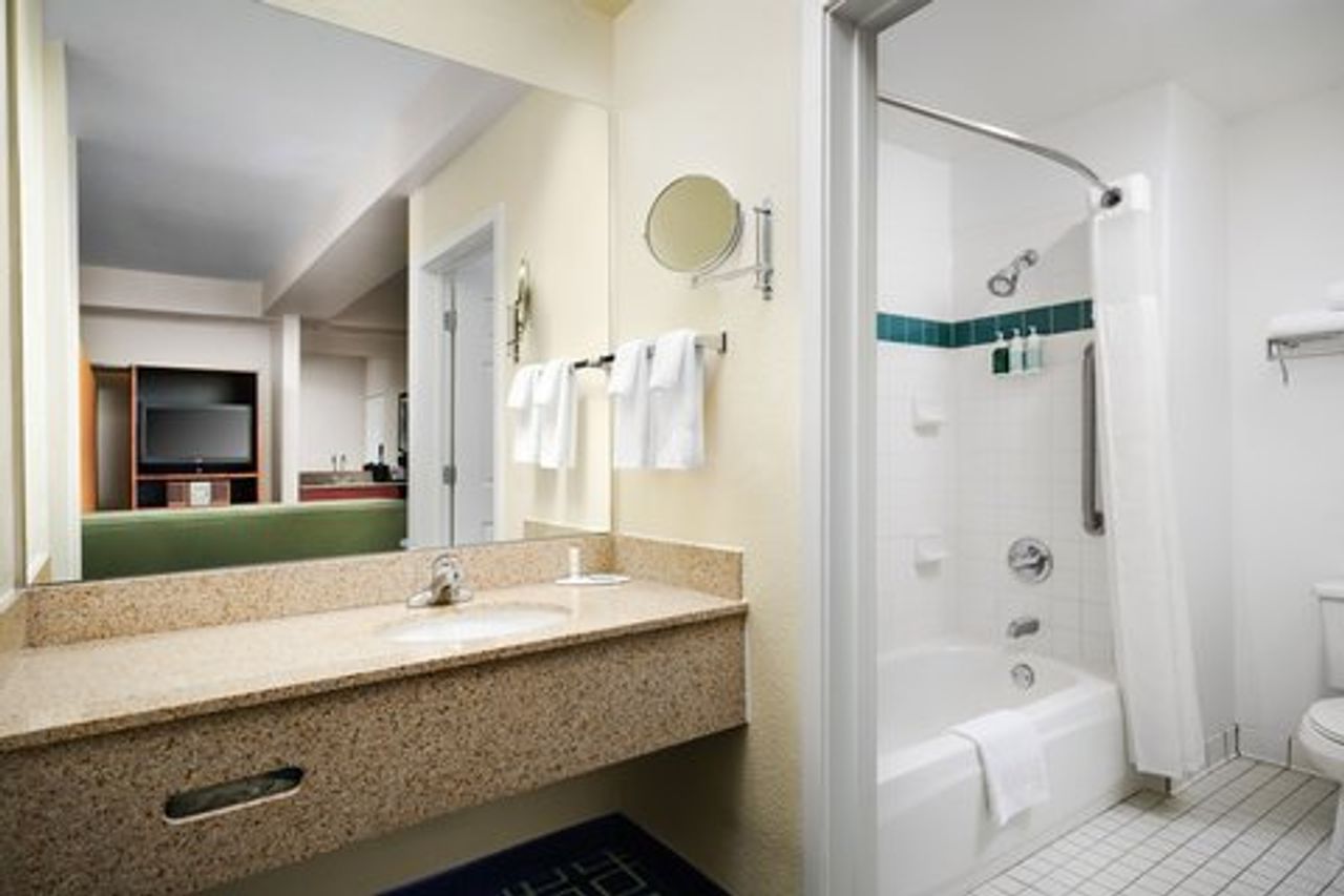 Photo of Fairfield Inn & Suites San Francisco San Carlos