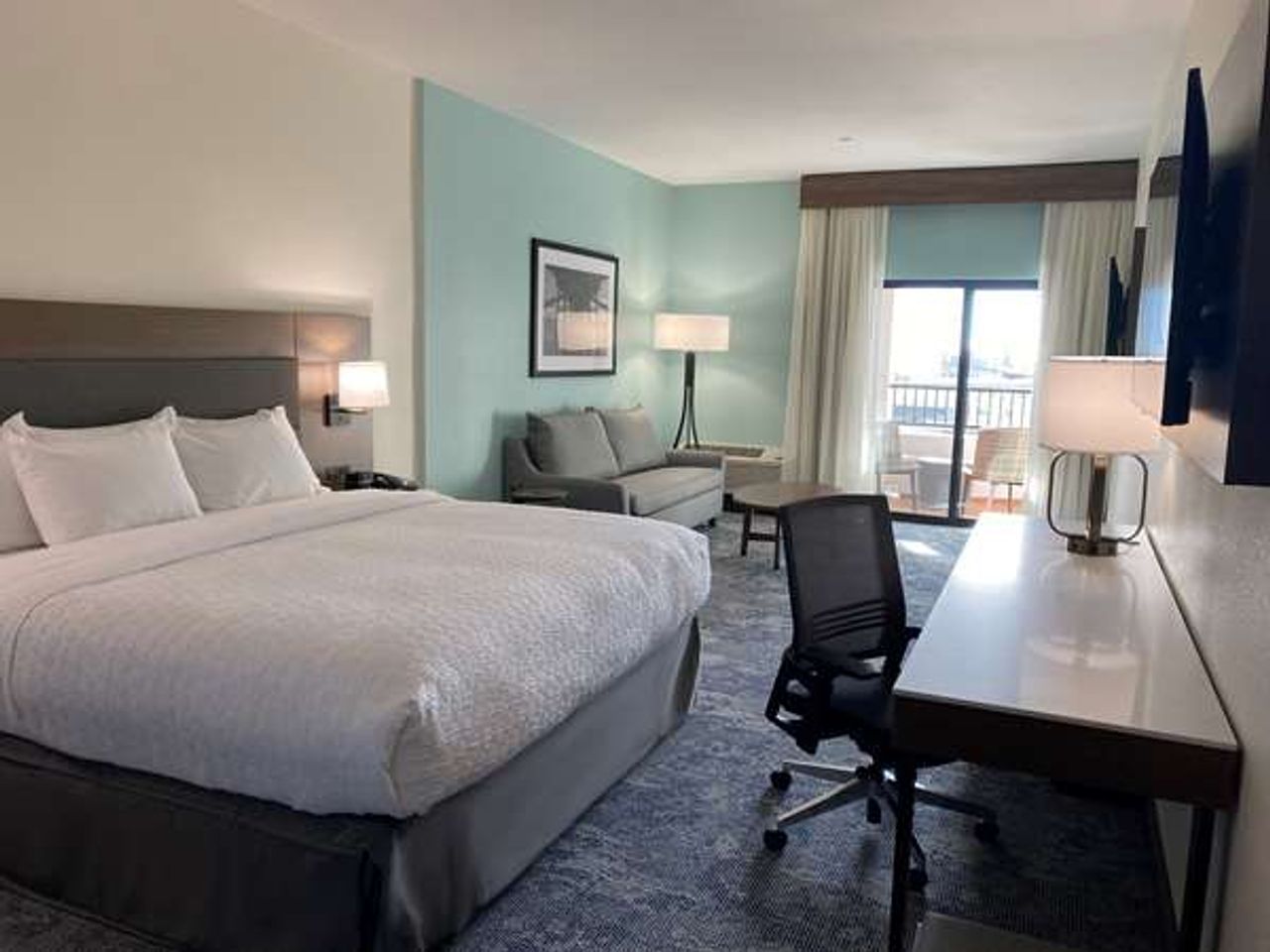 Photo of La Quinta Inn & Suites by Wyndham Santa Cruz