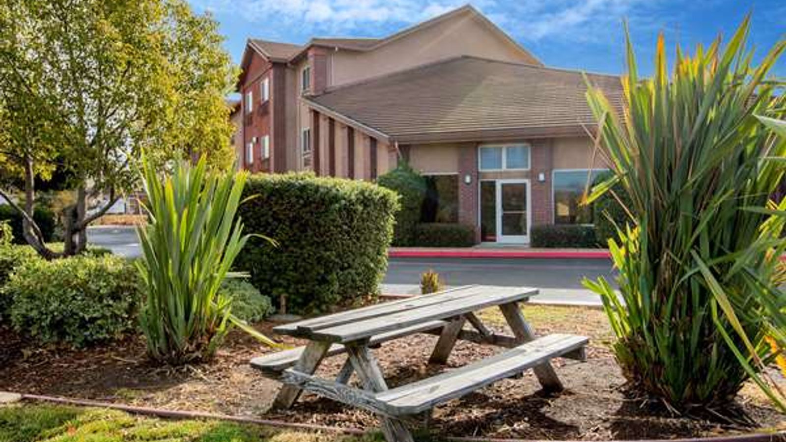 Photo of La Quinta Inn by Wyndham Livermore