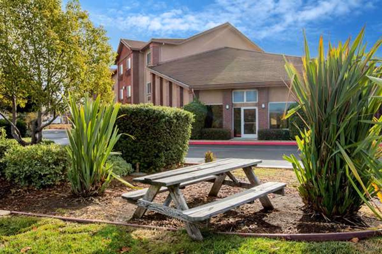 Photo of La Quinta Inn by Wyndham Livermore