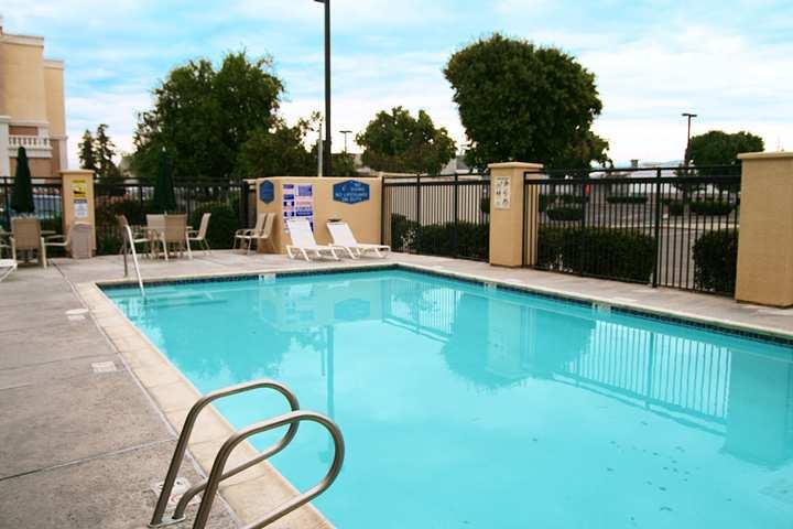 Photo of Hampton Inn & Suites Modesto-Salida