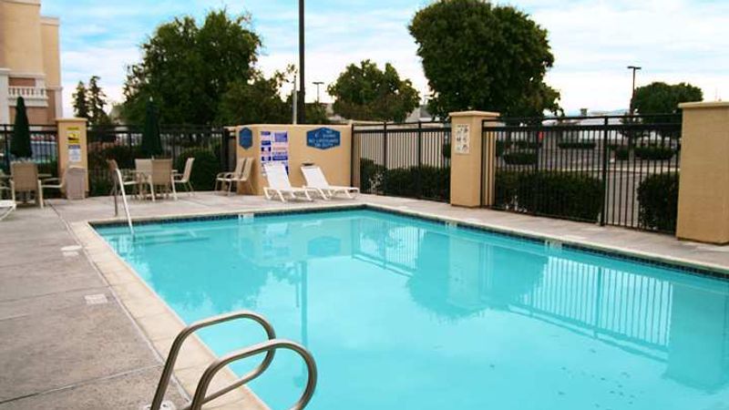 Photo of Hampton Inn & Suites Modesto-Salida