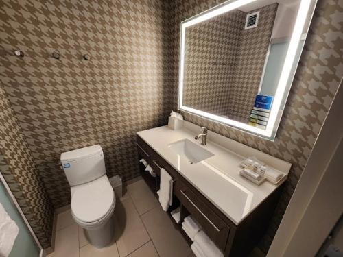 Photo of Home2 Suites by Hilton Hayward