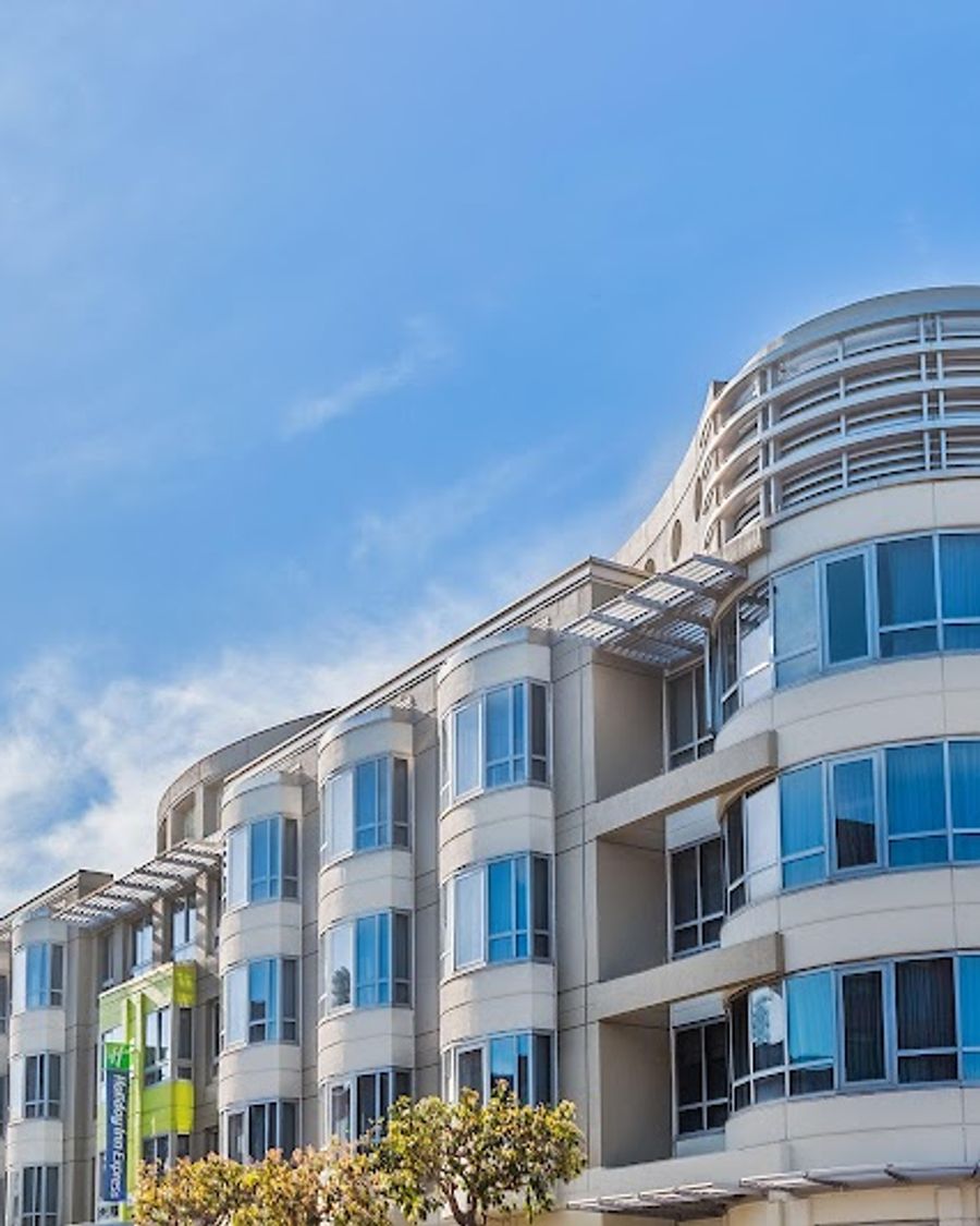 Holiday Inn Express & Suites San Francisco Fishermans Wharf, an IHG Hotel