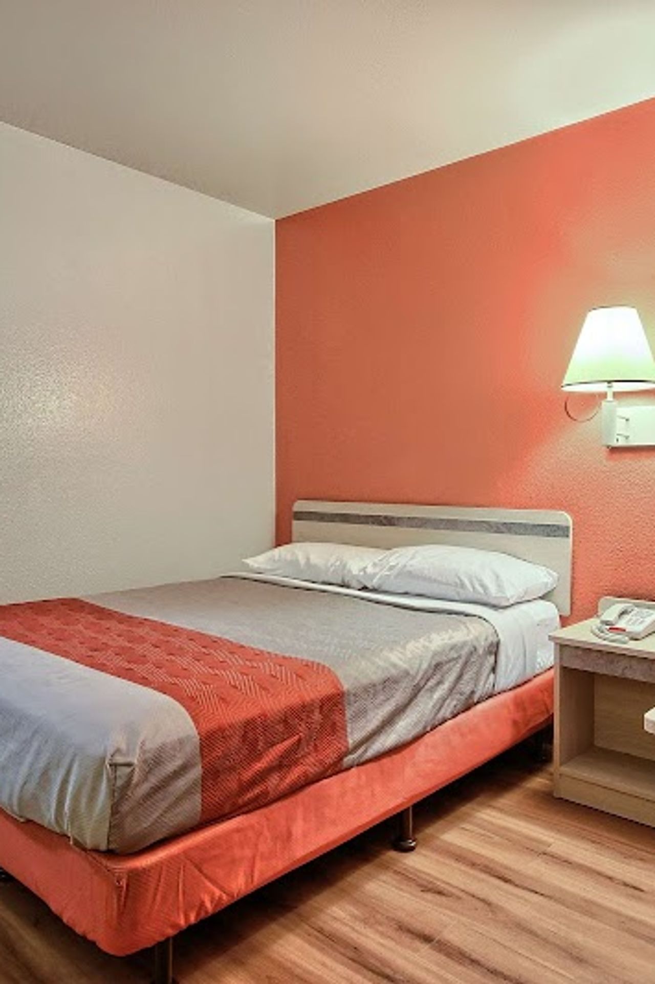 Photo of Motel 6 Tulare, CA