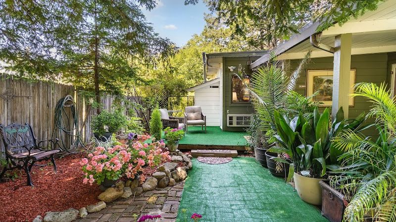 Photo of Potter's Foothill House B&B