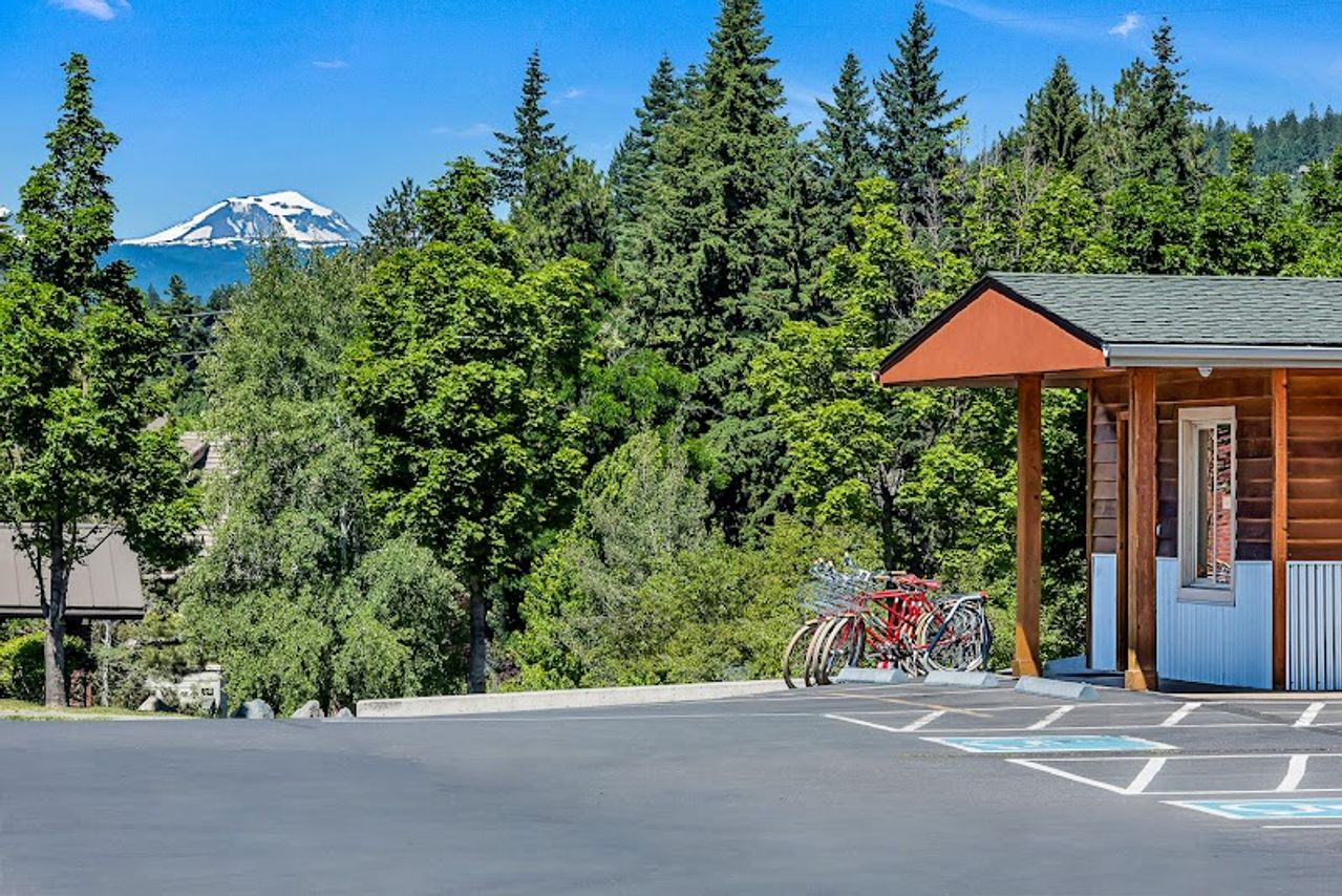 Photo of Wall Street Suites