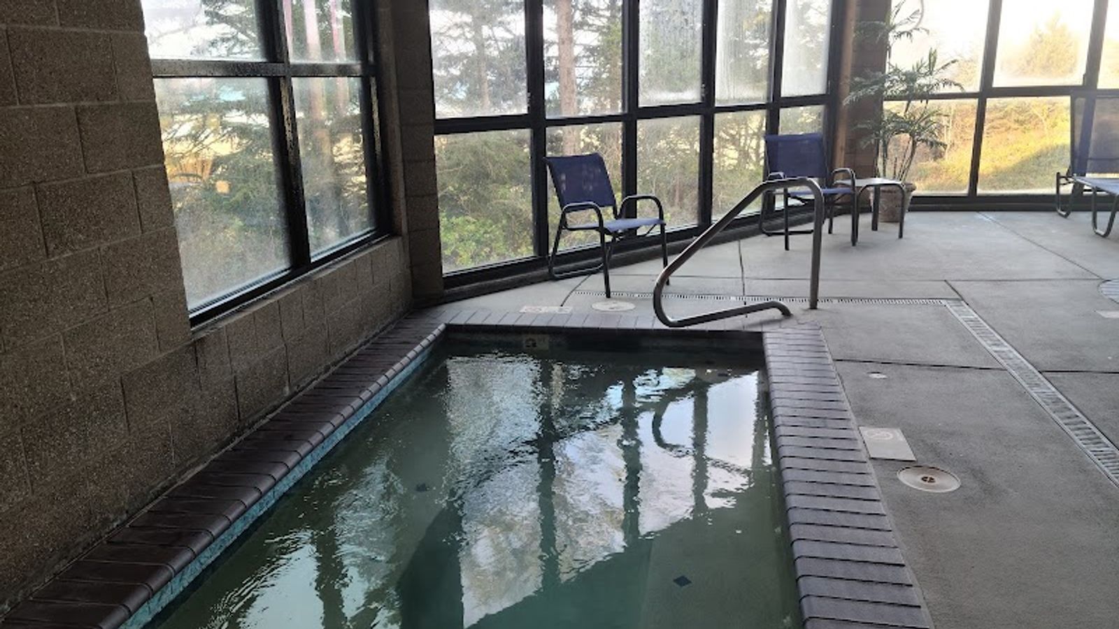 Photo of Best Western Plus Agate Beach Inn