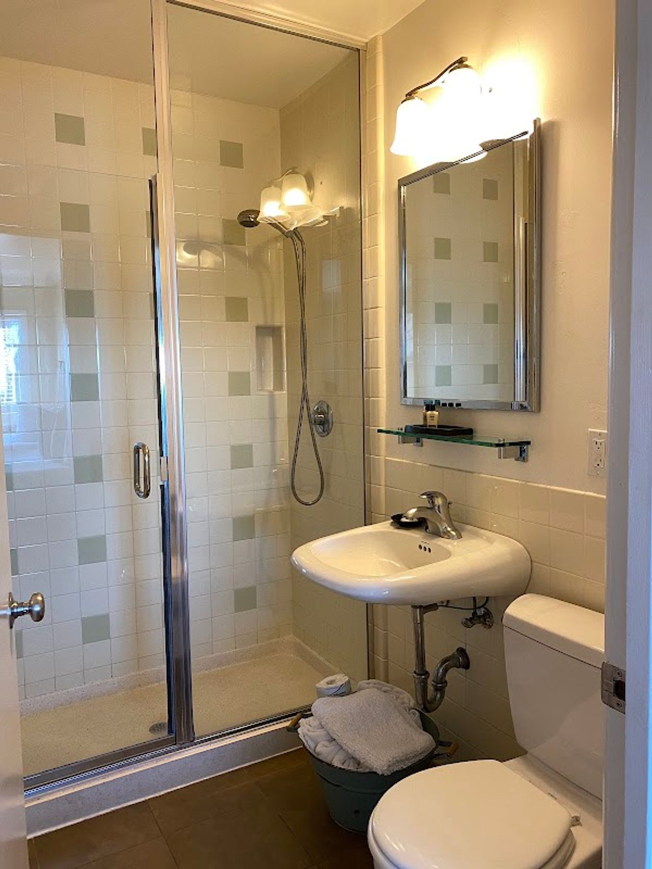 Photo of Beach Street Inn and Suites