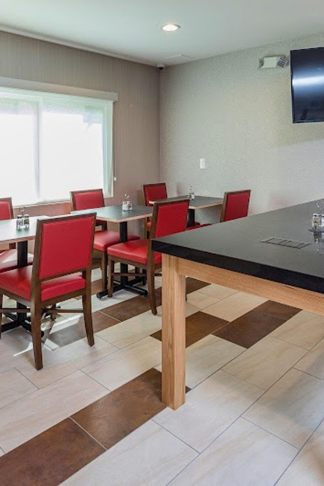Photo of Holiday Inn Express Sunnyvale - Silicon Valley by IHG