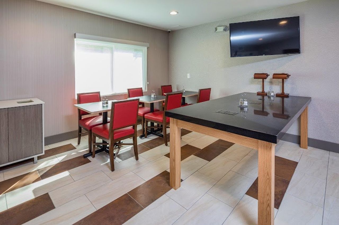 Photo of Holiday Inn Express Sunnyvale - Silicon Valley by IHG