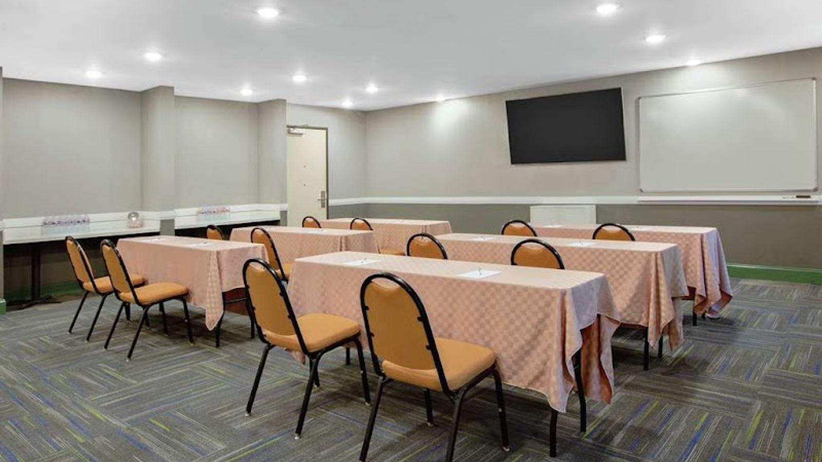 Photo of Hampton Inn & Suites Mountain View