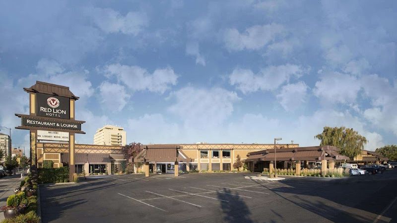 Red Lion Hotel Yakima Center