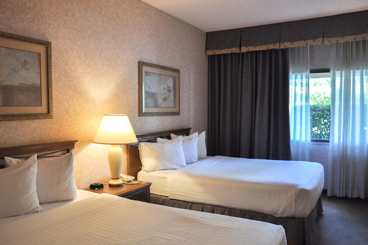 Photo of Piccadilly Inn Airport