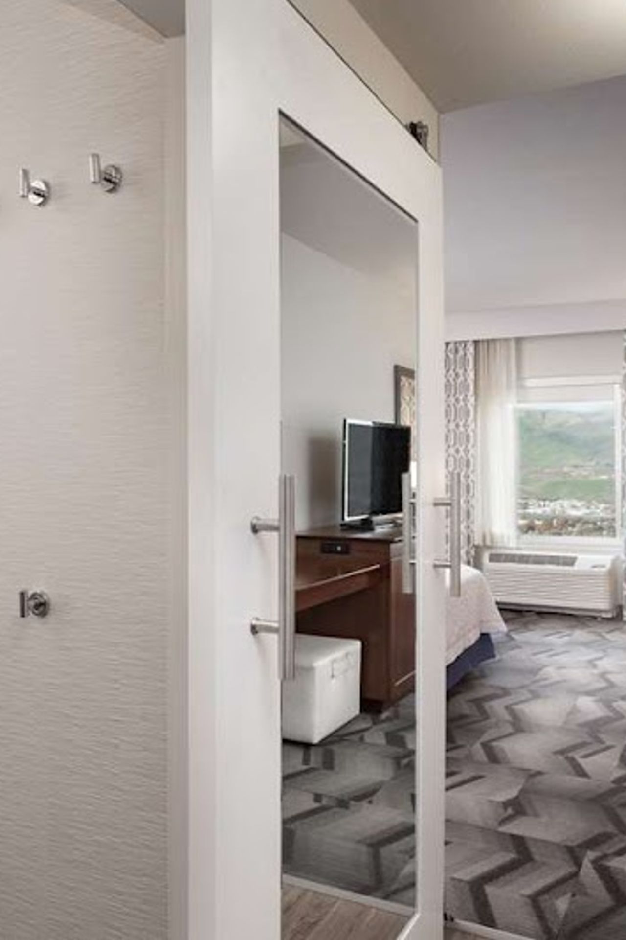 Photo of Hampton Inn Lewiston - Room, Bathroom