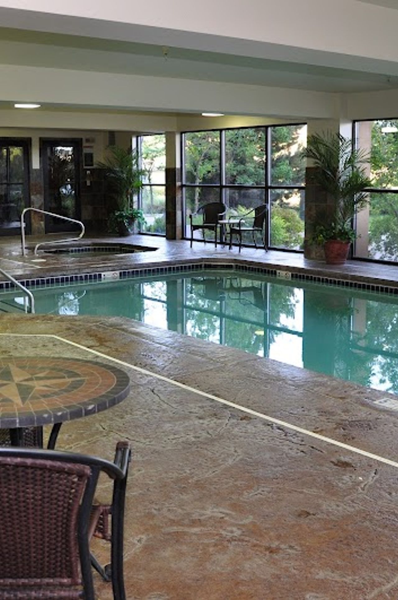 Photo of Oxford Suites Spokane