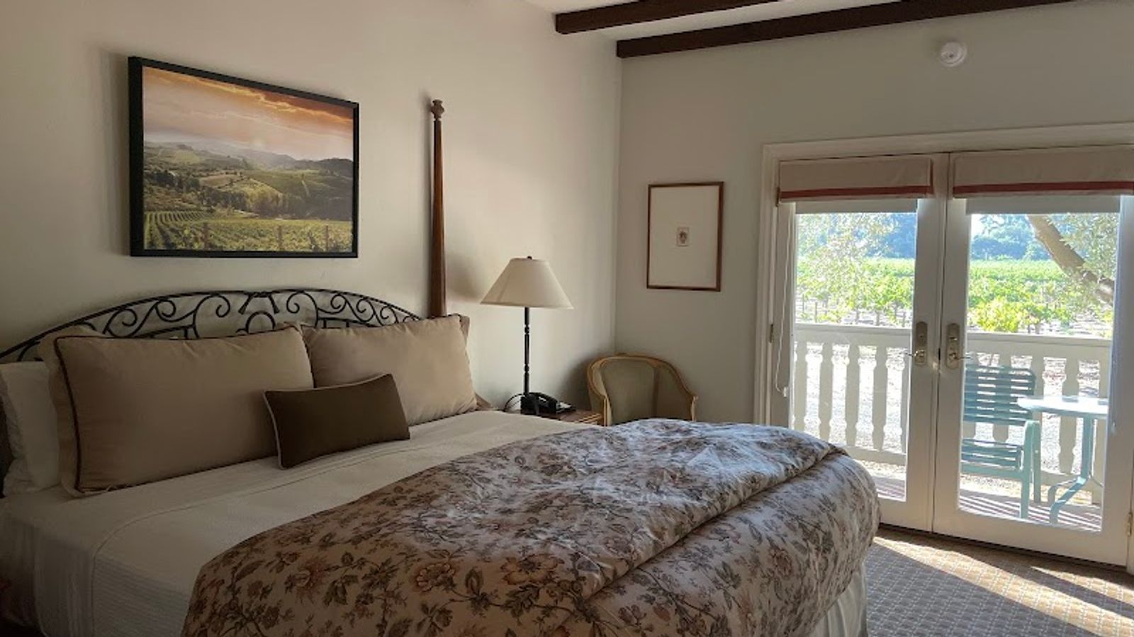 Photo of Vineyard Country Inn