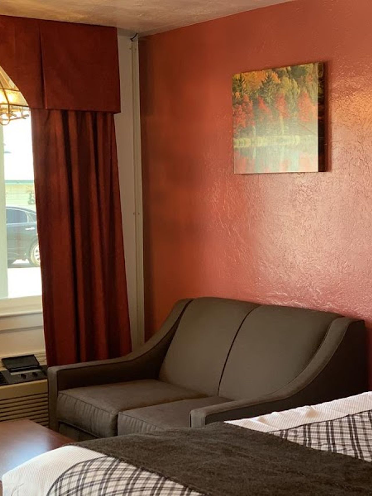 Photo of Red Carpet Inn Medford, OR