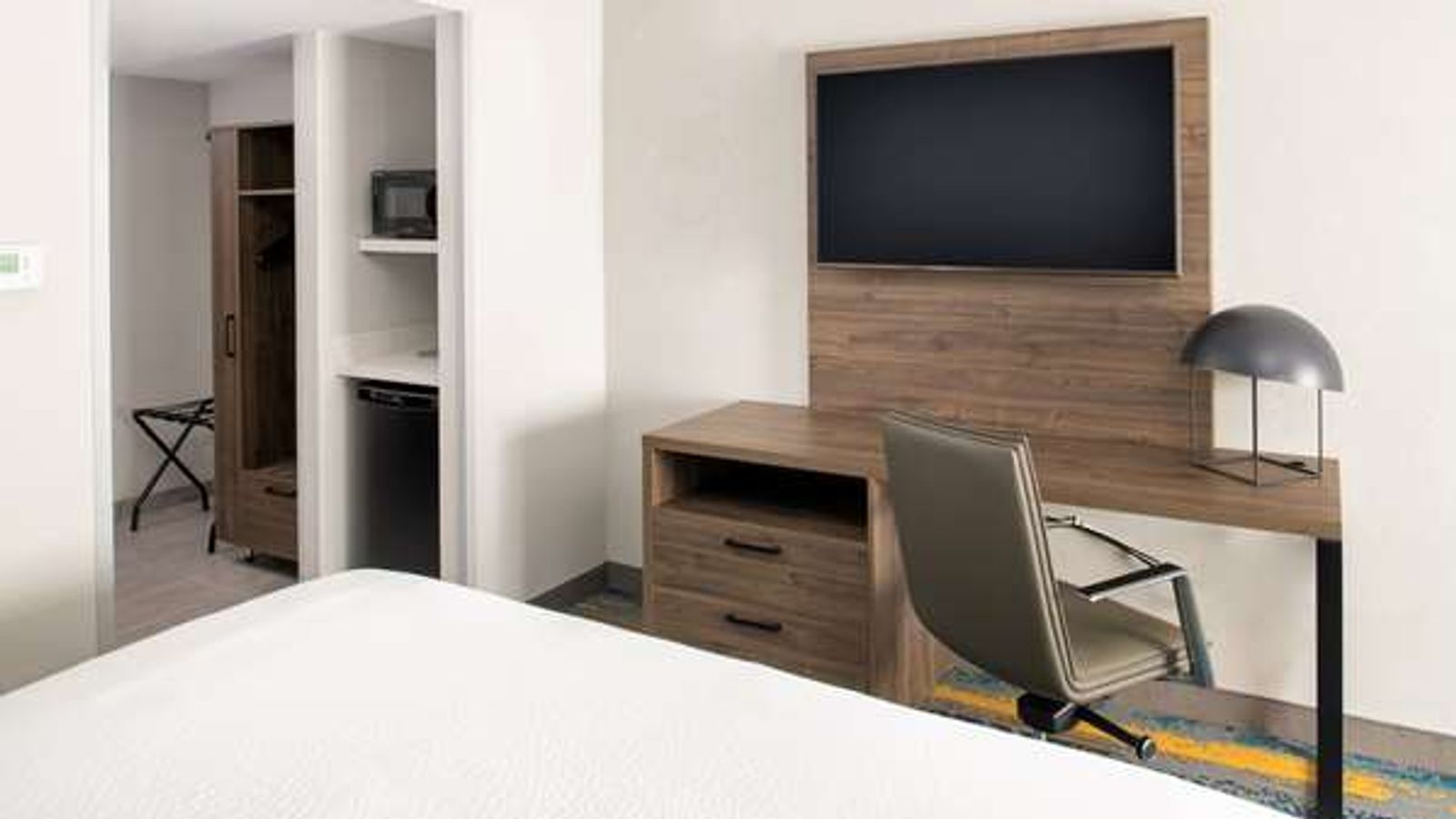 Photo of La Quinta Inn & Suites by Wyndham Spokane Downtown