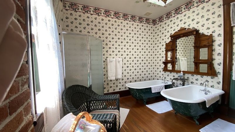 Photo of The Peerless Hotel