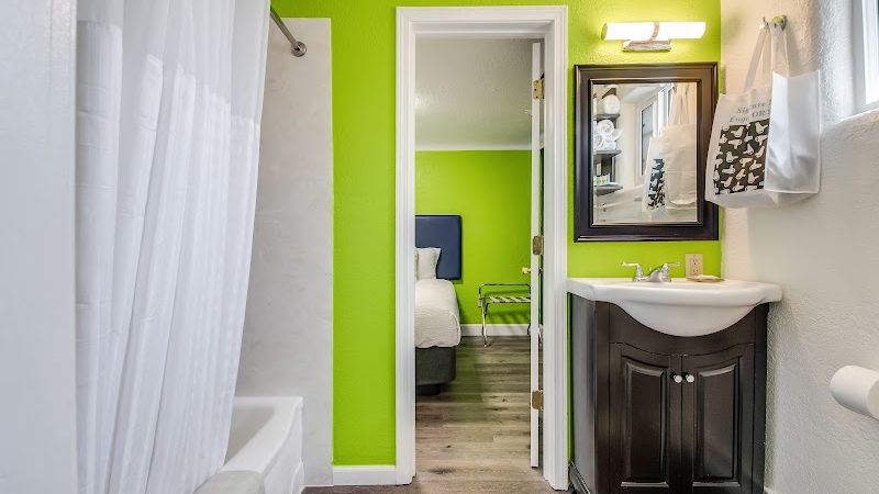 Photo of Signature Inn Eugene