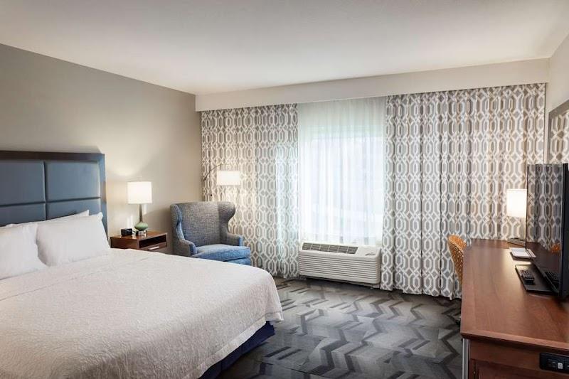 Photo of Hampton Inn Lewiston - Room