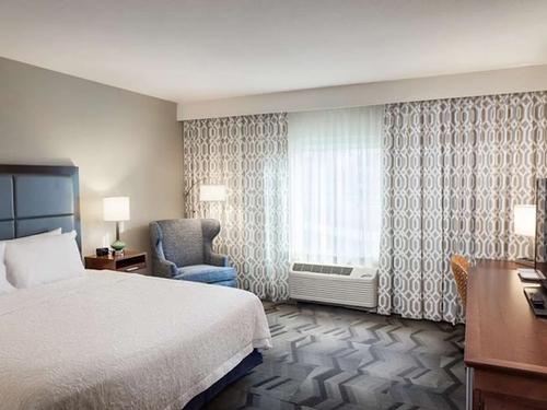 Photo of Hampton Inn Lewiston - Room