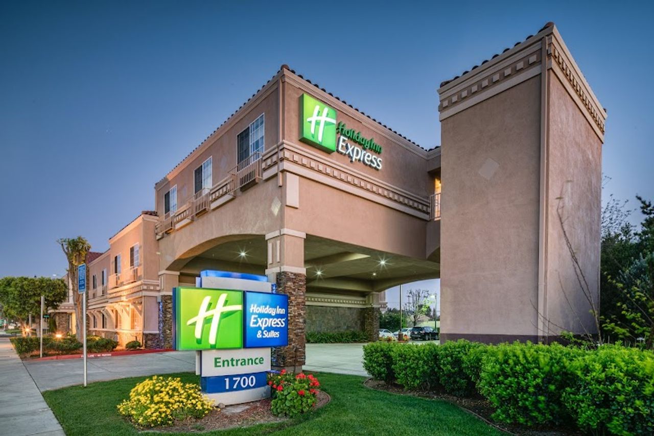 Photo of Holiday Inn Express & Suites Santa Clara by IHG