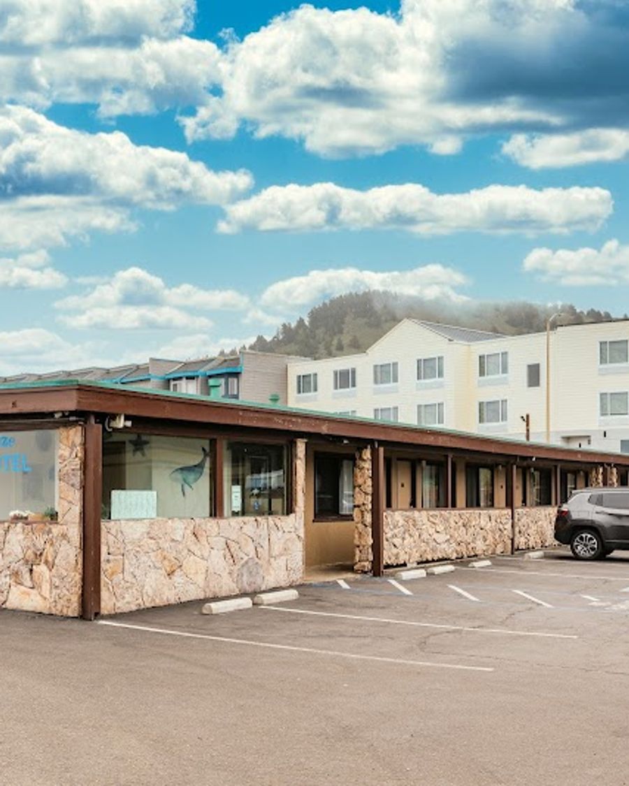 Sea Breeze Motel