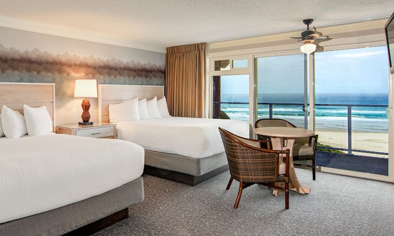 Photo of Hallmark Resort Newport - Room, 2 Queen Beds