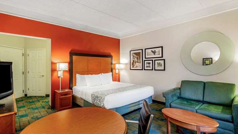 Photo of La Quinta Inn & Suites by Wyndham Fremont / Silicon Valley