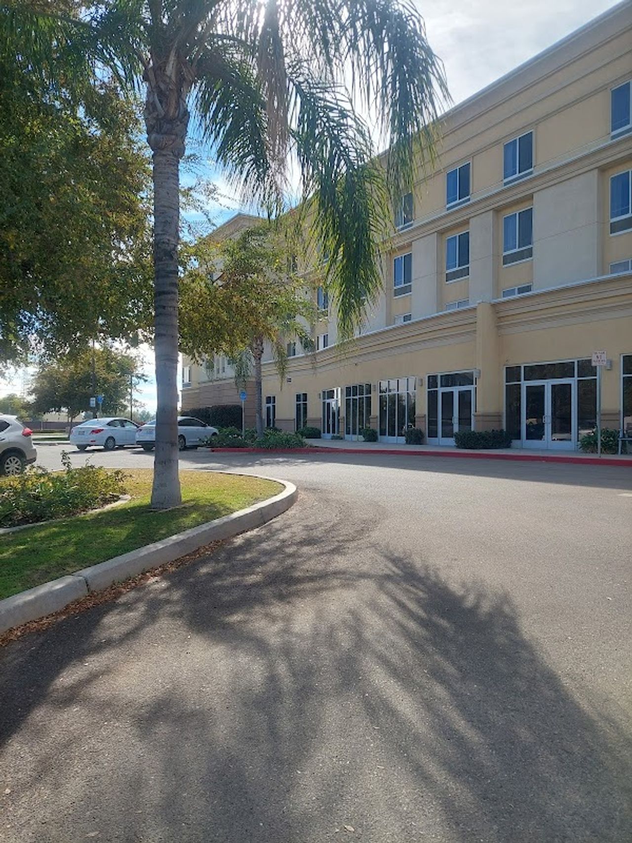 Photo of Holiday Inn & Suites Bakersfield, an IHG Hotel
