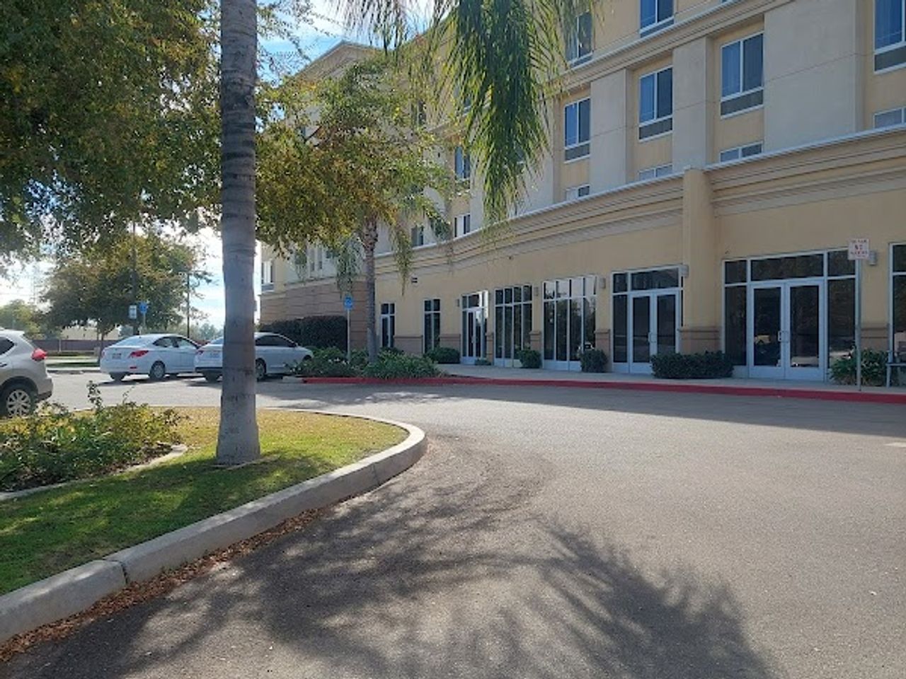 Photo of Holiday Inn & Suites Bakersfield, an IHG Hotel