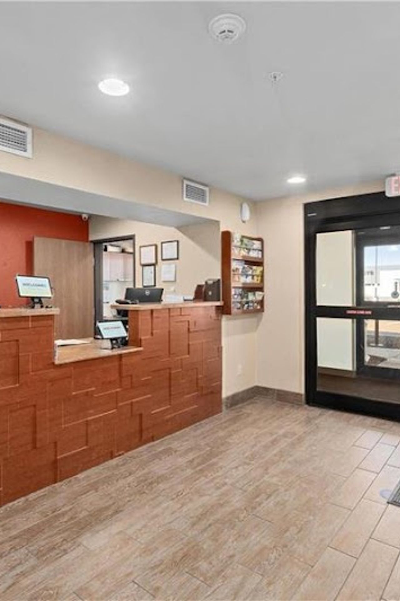 Photo of MainStay Suites Spokane Valley - Lobby, reception