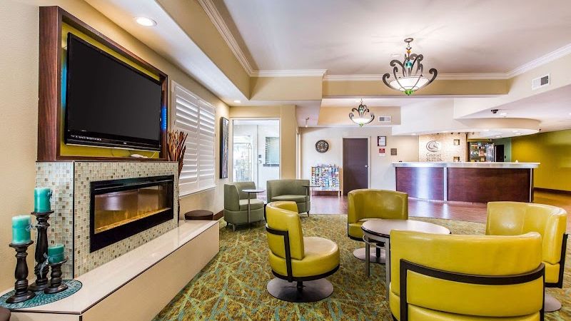 Photo of Comfort Suites Fresno River Park