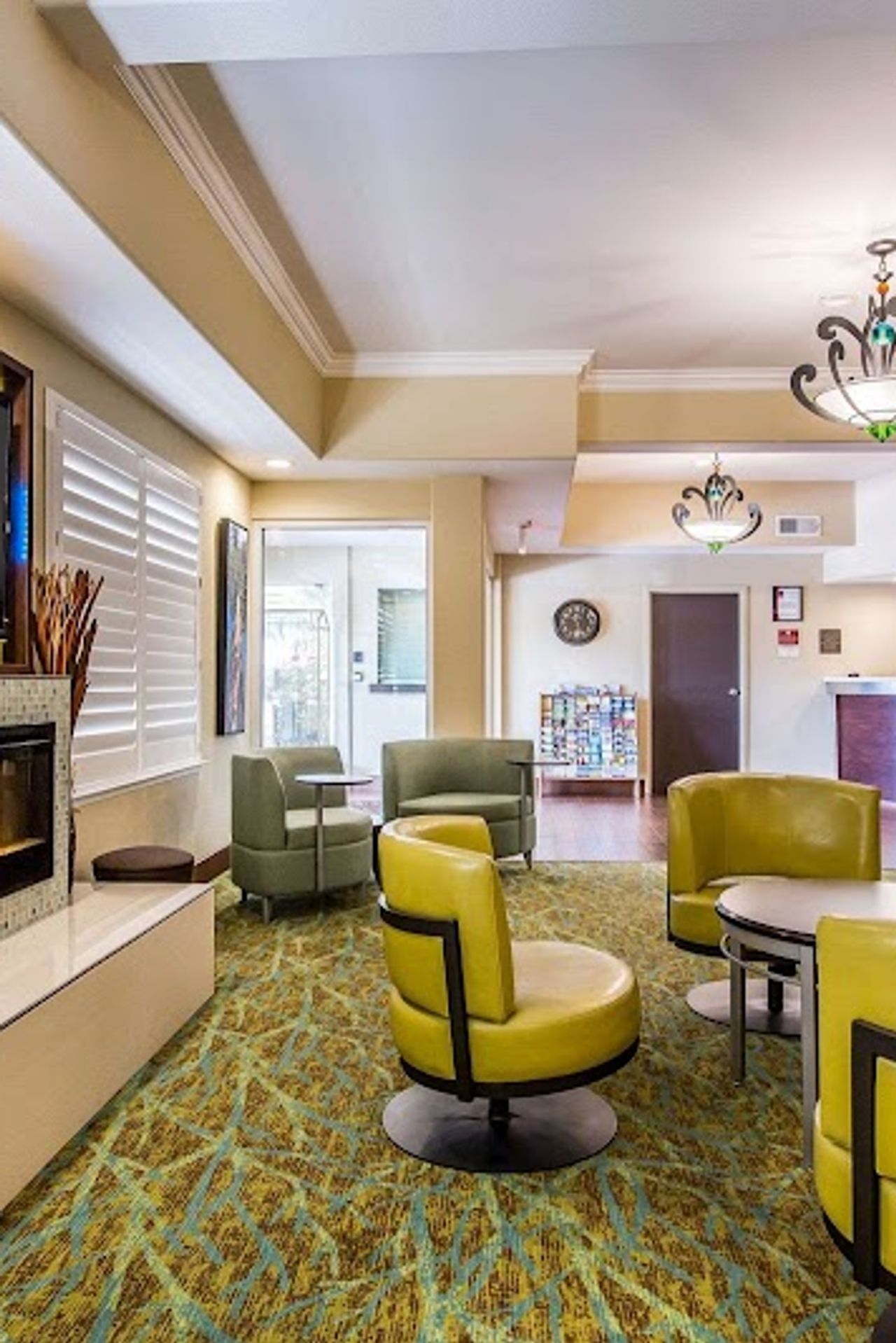 Photo of Comfort Suites Fresno River Park