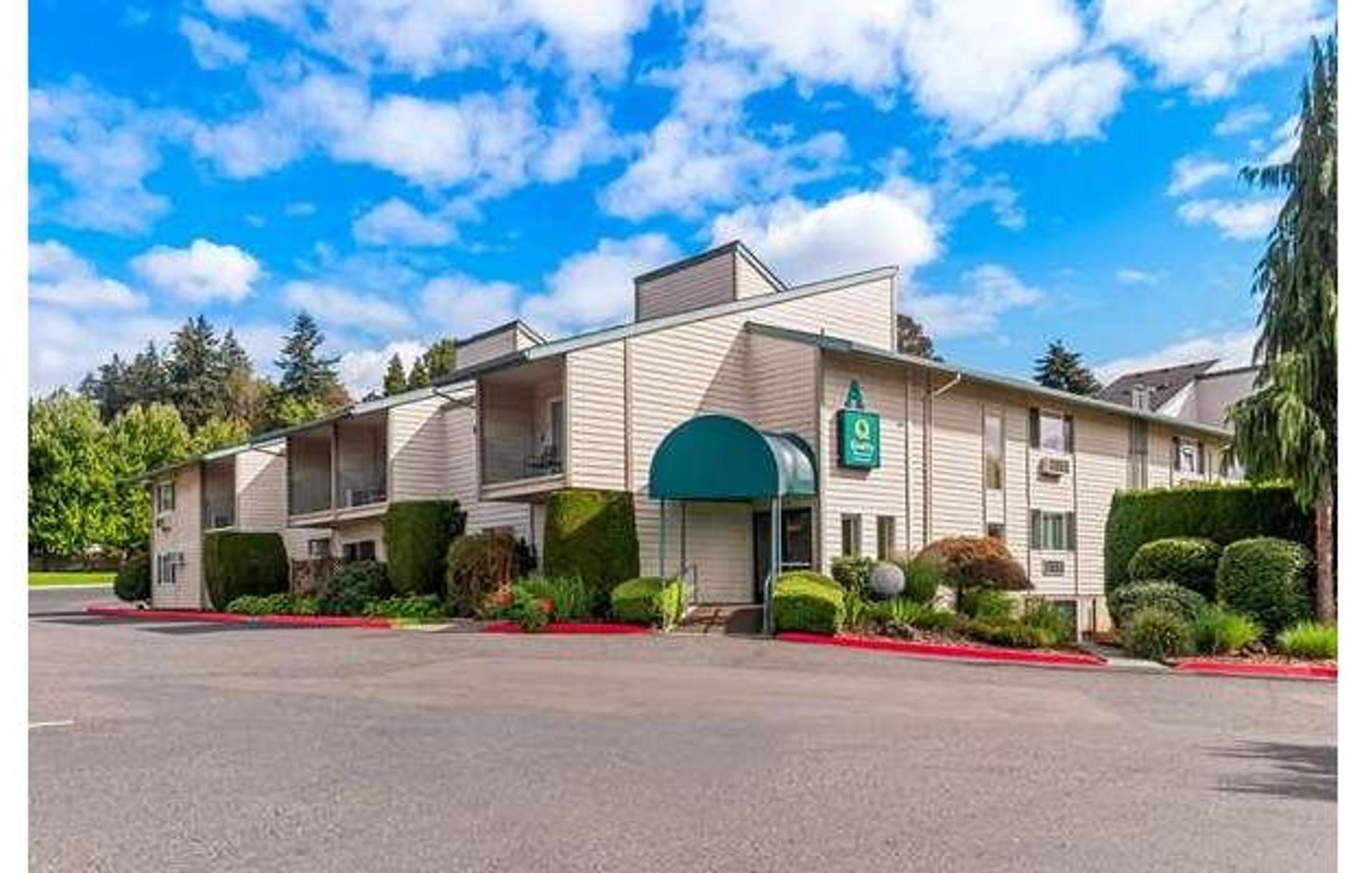 Quality Inn & Suites Vancouver - Hazel Dell