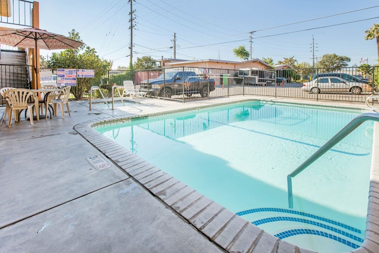 Photo of Econo Lodge Inn & Suites Lodi - Wine Country Area