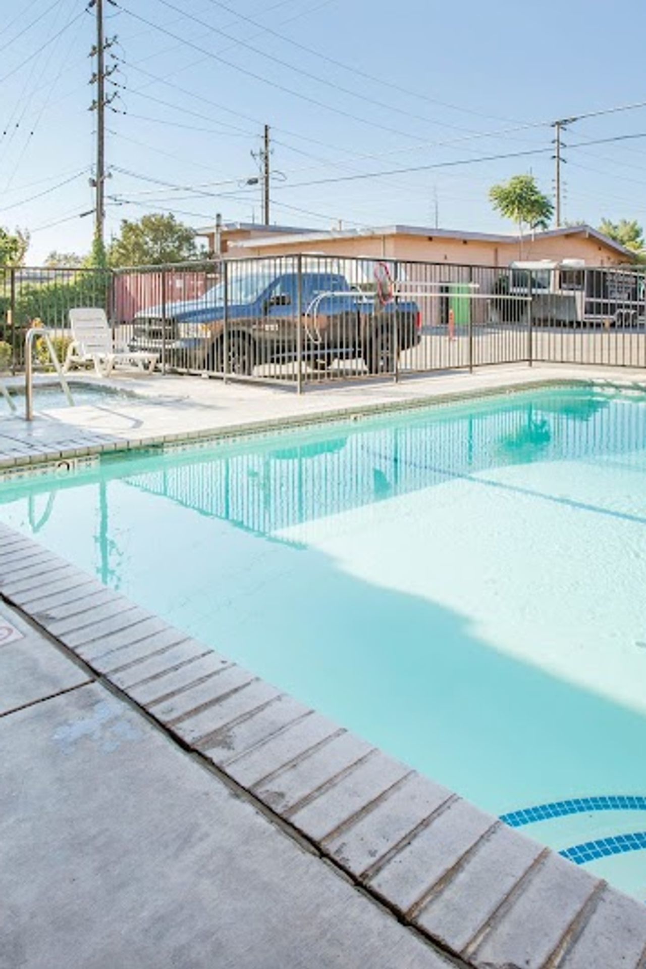 Photo of Econo Lodge Inn & Suites Lodi - Wine Country Area